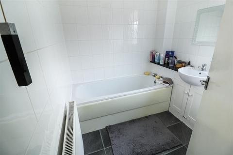 14 Lower Meadow, Harlow, CM18 7RD