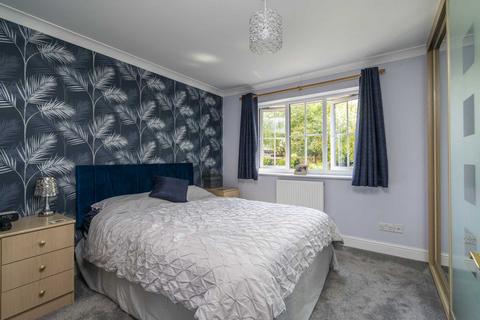 35 Beechcroft Road, Bushey, WD23 2JU