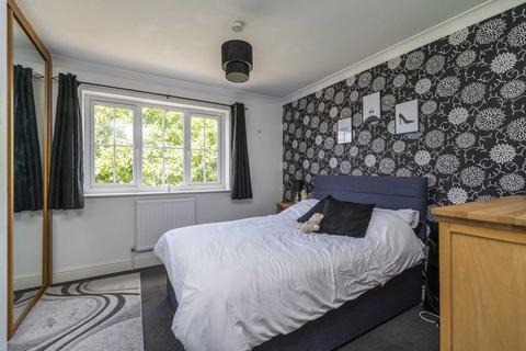 35 Beechcroft Road, Bushey, WD23 2JU
