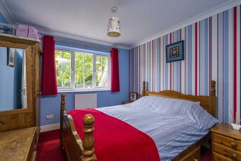 35 Beechcroft Road, Bushey, WD23 2JU
