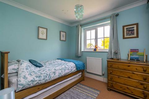 35 Beechcroft Road, Bushey, WD23 2JU