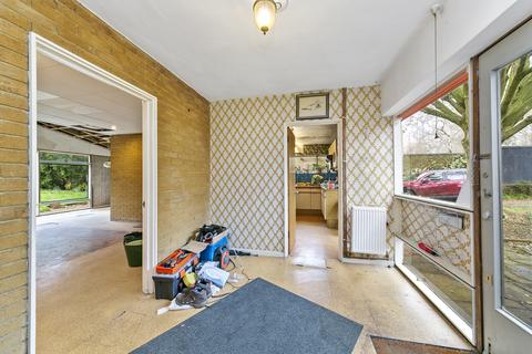 4 bedroom detached house for sale - Ham Farm Road, Richmond TW10