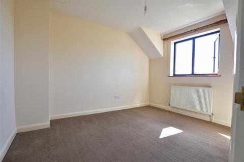 9 Archfield, Wellingborough, NN8 4HH