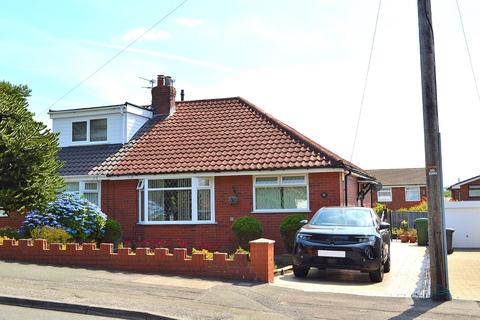 33 Baytree Avenue, Chadderton, Oldham, OL9 0NH