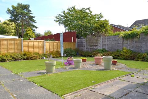 33 Baytree Avenue, Chadderton, Oldham, OL9 0NH