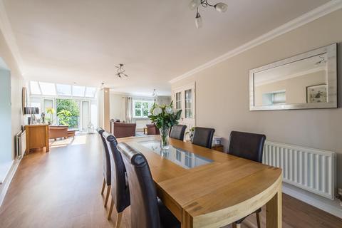 65 Kingfisher Drive, Greenhithe, DA9 9RT