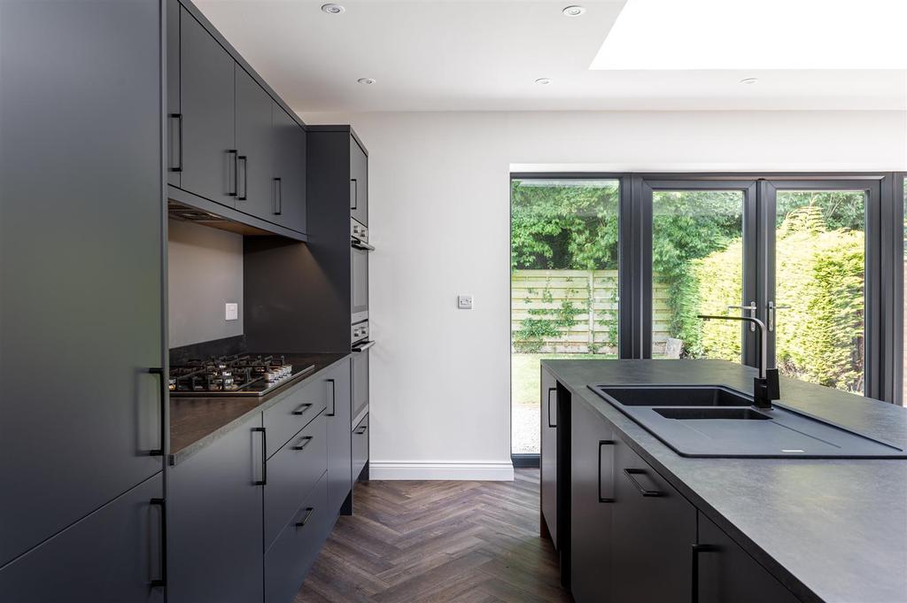 Chaloners Road, York, YO24 2TW 5 bed semidetached house for sale £