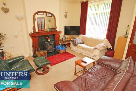 3 bedroom terraced house for sale - Moorland View, Bradford, West Yorkshire