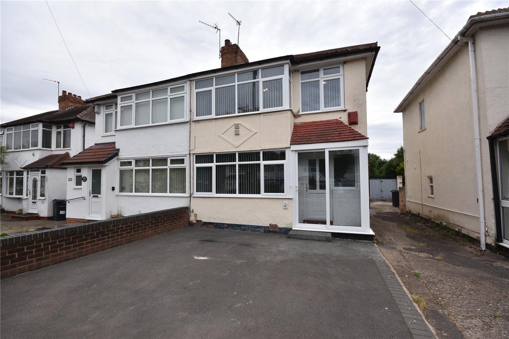 The Radleys, Tile Cross, Birmingham, B33 3 bed semidetached house £
