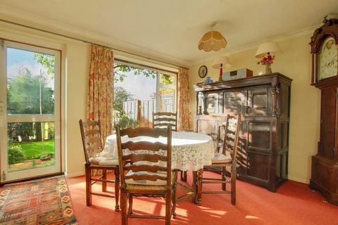 31 The Ridgeway, Caversham, Reading, RG4 8NX