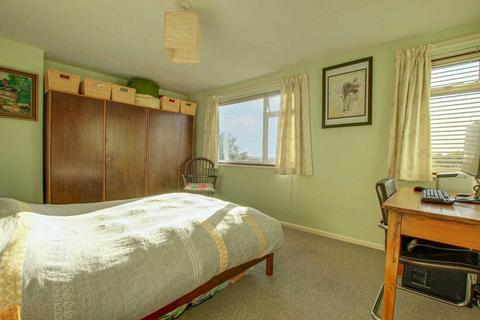 31 The Ridgeway, Caversham, Reading, RG4 8NX