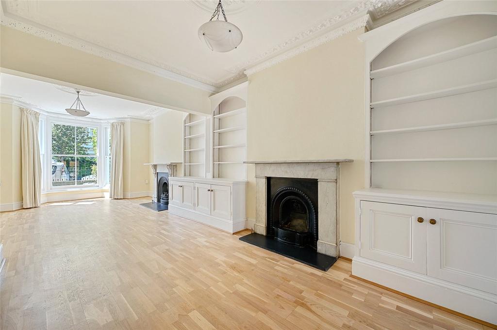 Warbeck Road, Shepherds Bush, London... 4 bed house - £4,750 pcm (£ ...