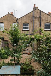 17 Bromley Street, London, E1 0NB