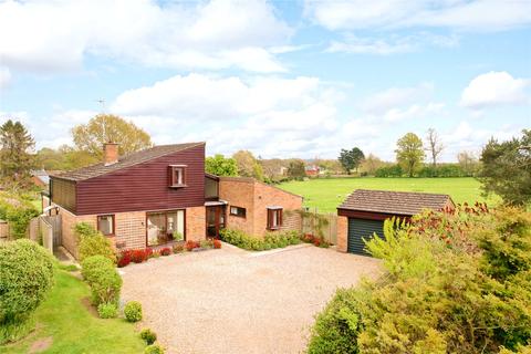 4 bedroom detached house for sale - Manor Close, Charwelton, Daventry, Northamptonshire, NN11