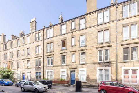 10/7 Dalgety Avenue, Edinburgh, EH7 5UE
