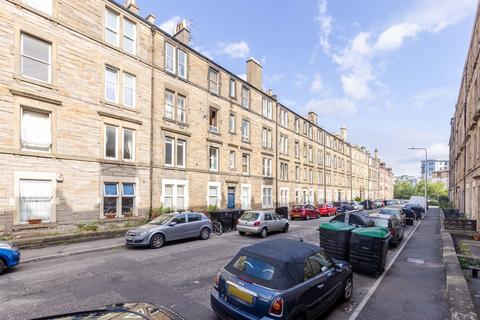 10/7 Dalgety Avenue, Edinburgh, EH7 5UE