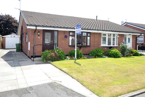 2 bedroom bungalow for sale - 30 Orchard Brow, Hollins Green WA3 6JL