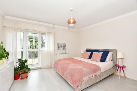 2 bedroom flat for sale - Hartland Road, Epping, Essex