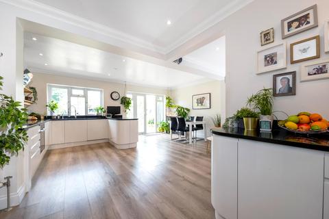 8 Birch Row, Bromley, BR2 8DA