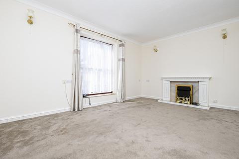 2 bedroom flat for sale, Palmerston Road, Buckhurst Hill, IG9