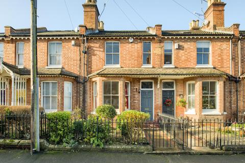 2 bedroom terraced house to rent, Victoria Street, Leamington Spa, CV31