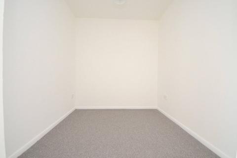 Studio to rent, Lewes Close, Grays, Essex, RM17