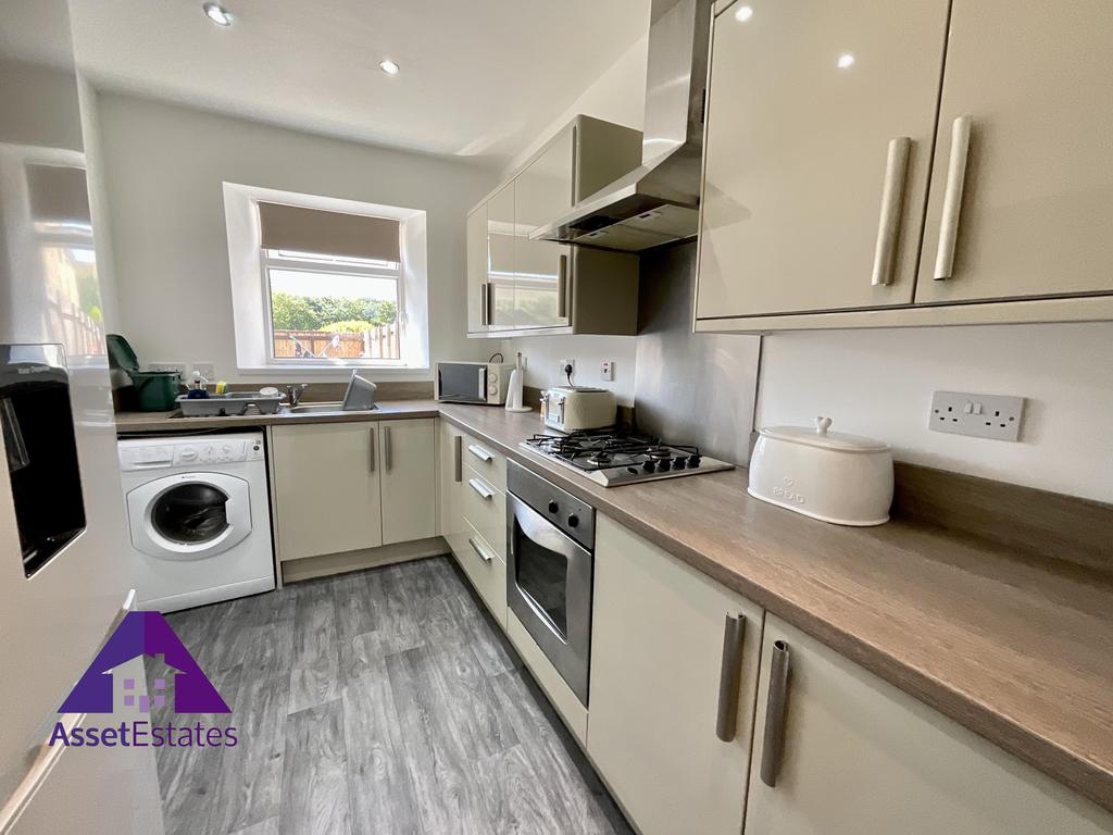Queen Street, Nantyglo, Ebbw Vale... 3 bed end of terrace house £160,000