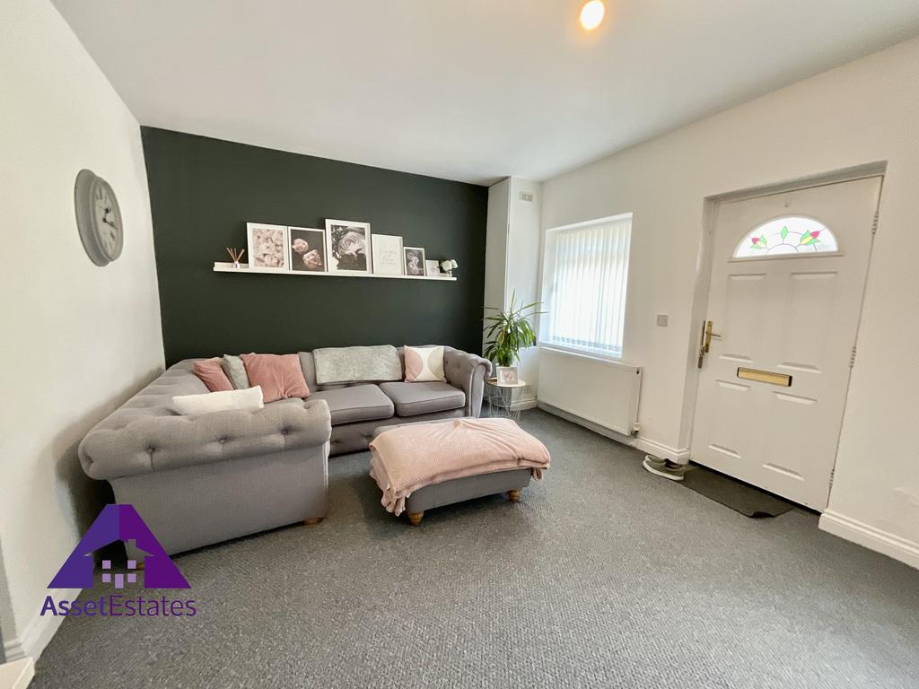 Queen Street, Nantyglo, Ebbw Vale... 3 bed end of terrace house £160,000
