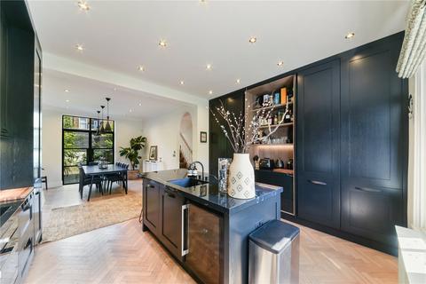 101 Durlston Road, London, E5 8RP