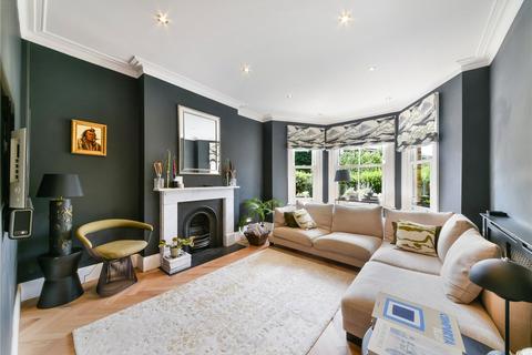 101 Durlston Road, London, E5 8RP