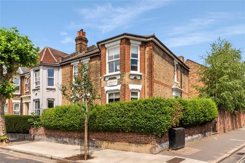 101 Durlston Road, London, E5 8RP