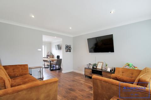 14 Charlton Close, Bournemouth, BH9 3QE