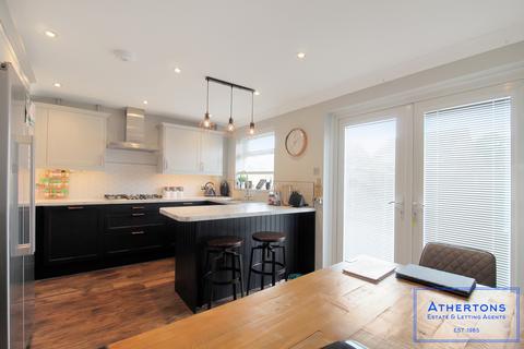 14 Charlton Close, Bournemouth, BH9 3QE