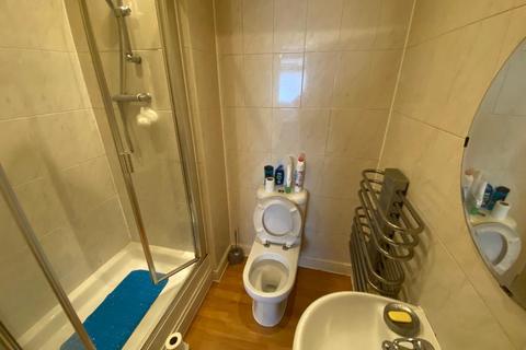 Flat 48, 10 Middlepark Drive, Northfield, Birmingham, B31 2FQ