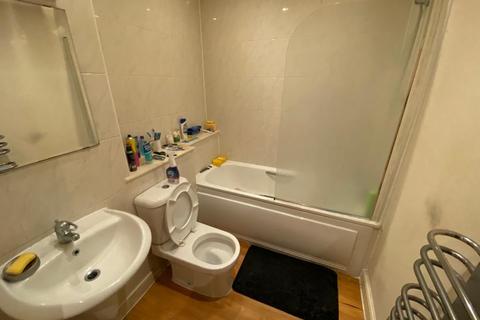 Flat 48, 10 Middlepark Drive, Northfield, Birmingham, B31 2FQ