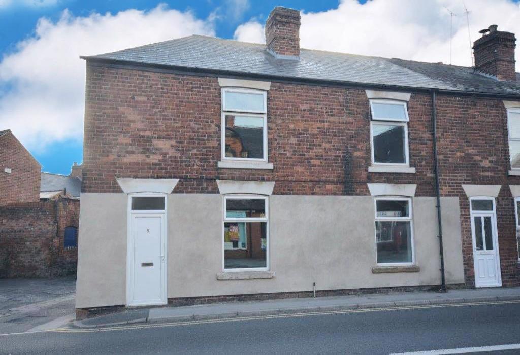 The Green, Hasland, Chesterfield, Derbyshire 3 bed end of terrace house