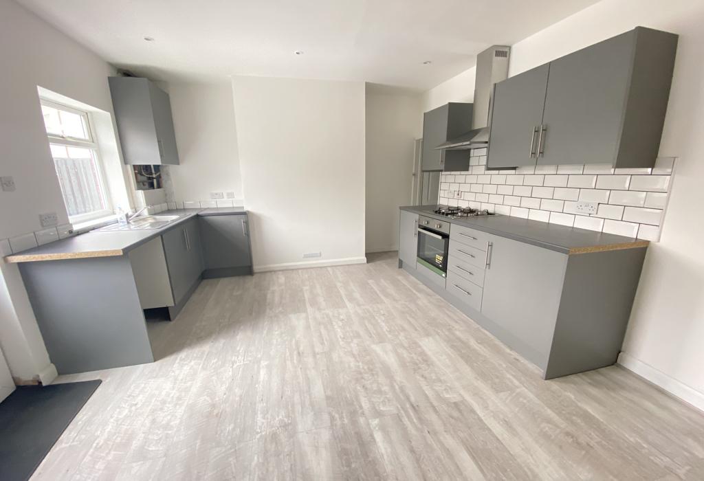 The Green, Hasland, Chesterfield, Derbyshire 3 bed end of terrace house