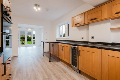 4 bedroom detached house to rent, Ashworth Park, Knutsford