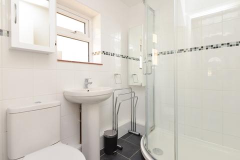 10 Westgate Close, Canterbury, CT2 8JP