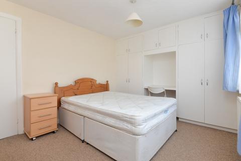10 Westgate Close, Canterbury, CT2 8JP