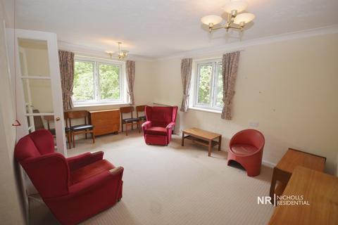 2 bedroom retirement property for sale - South Street, Epsom, Surrey. KT18