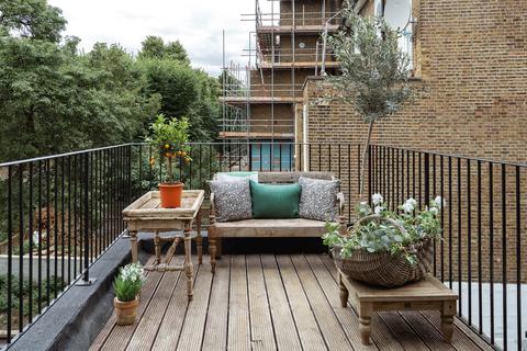 305a Portobello Road, London, W10 5TD