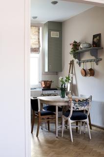 305a Portobello Road, London, W10 5TD