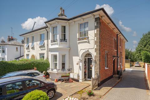 22a Worple Road, Epsom, KT18 5EF