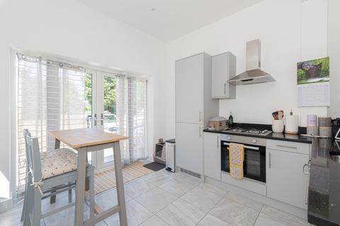 22a Worple Road, Epsom, KT18 5EF
