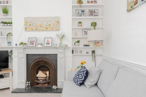 22a Worple Road, Epsom, KT18 5EF