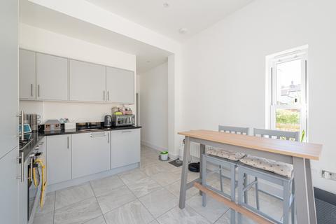 22a Worple Road, Epsom, KT18 5EF