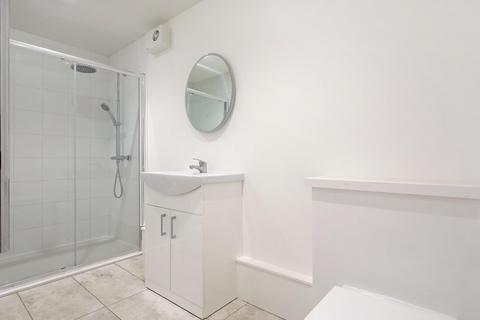 4 Locarno Road, London, W3 6RG