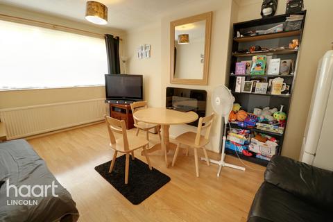 2 bedroom apartment for sale - Woodfield Close, Lincoln