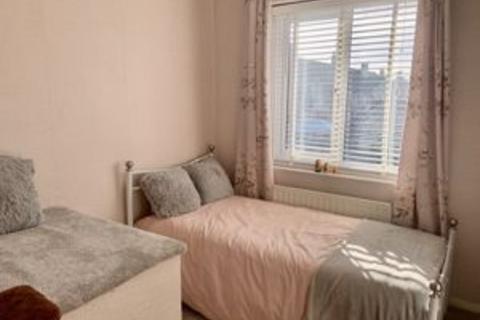 2 Ashdown Way, Newcastle Upon Tyne, NE12 8DT